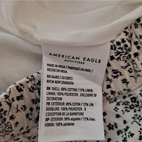 NWT American Eagle Floral Ruffle Runner Short Size Small - Picture 5 of 5
